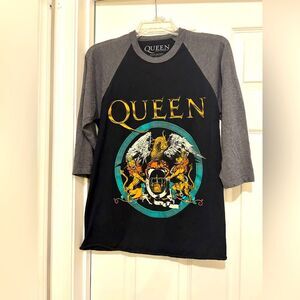 Queen Black and Gray Men's Raglan Sleeve Baseball Style Shirt Size S